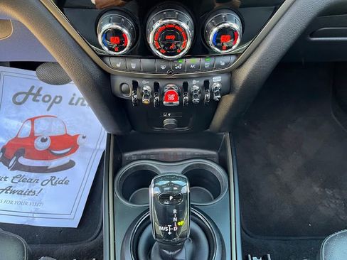 Used 2022 MINI Cooper Countryman S w/ Boardwalk Edition FWD image 18