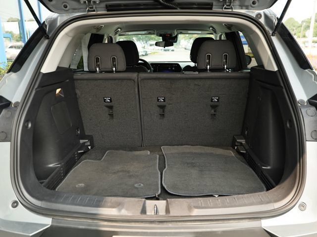 Used 2025 Chevrolet TrailBlazer LT AWD/4WD image 28