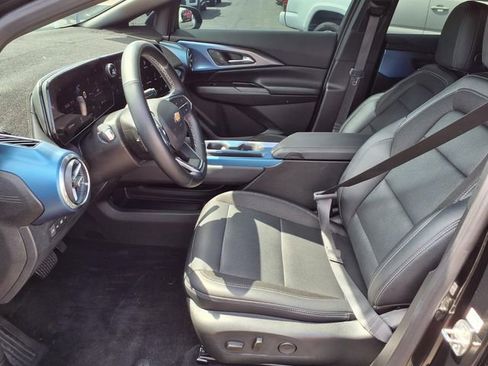Used 2025 Chevrolet Equinox EV LT w/ Convenience Package FWD image 15