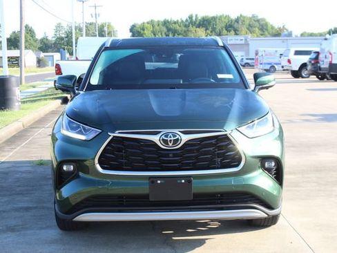 Used 2023 Toyota Highlander Platinum AWD/4WD image 9