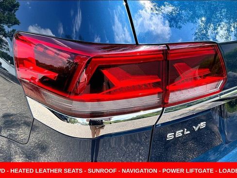Used 2021 Volkswagen Atlas SEL R-Line AWD/4WD image 22