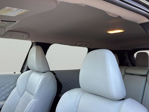Used 2023 Mitsubishi Outlander SEL FWD image 15