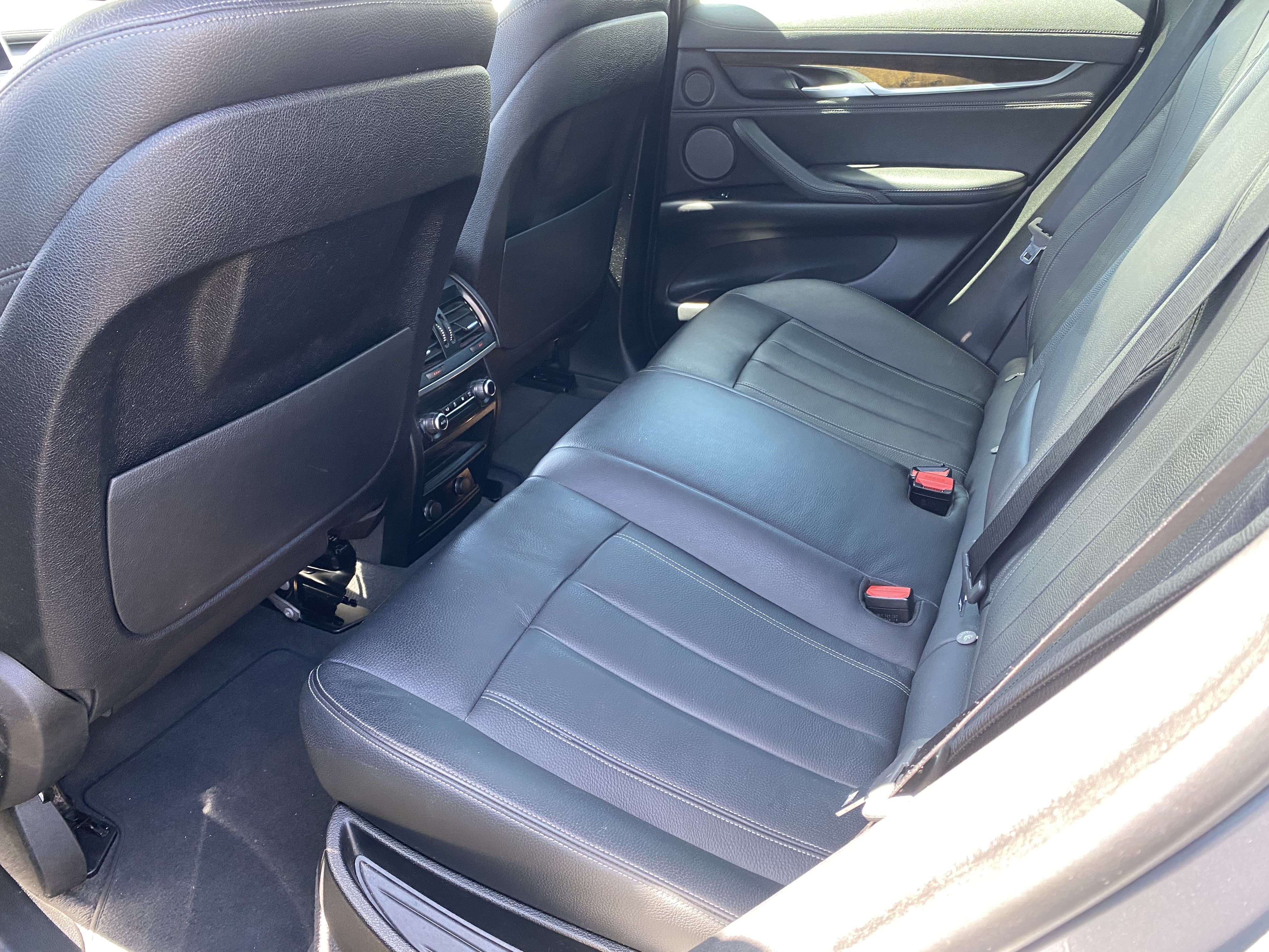 Used 2019 BMW X6 sDrive35i RWD image 14