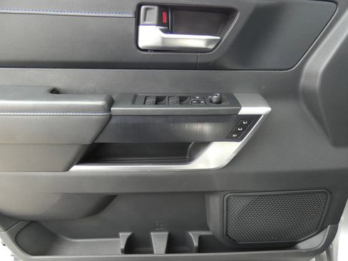 Used 2024 Toyota Tundra Platinum image 43