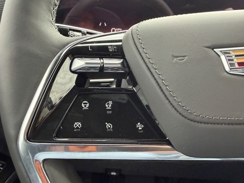 New 2026 Cadillac Escalade Platinum Sport w/ LPO, ONYX Package image 32