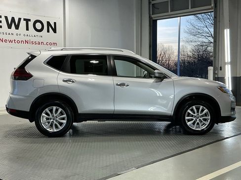 Used 2020 Nissan Rogue SV image 33