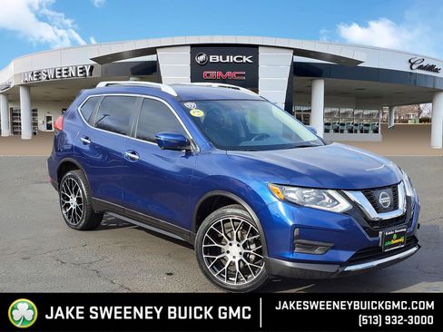 Used 2017 Nissan Rogue SV w/ SV Premium Package image 1