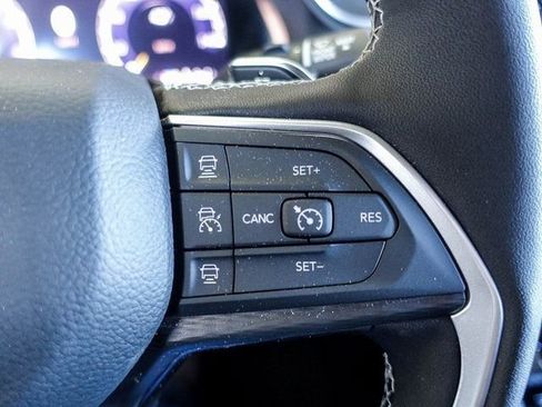 New 2025 Jeep Grand Cherokee L Altitude image 15