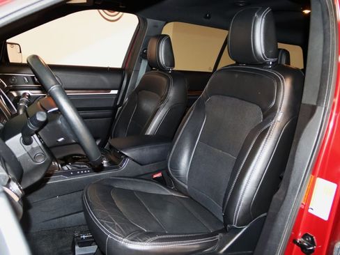 Used 2018 Ford Explorer Limited AWD/4WD image 32