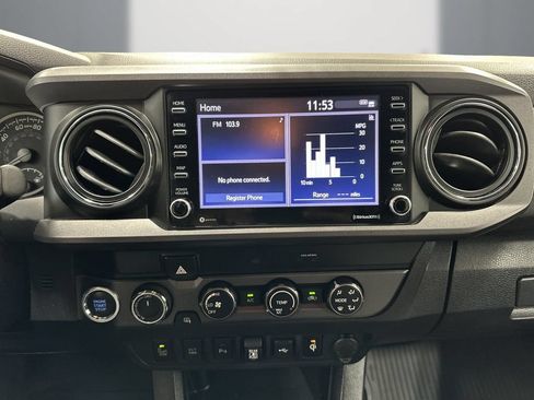Used 2020 Toyota Tacoma TRD Sport w/ Technology Package AWD/4WD image 19