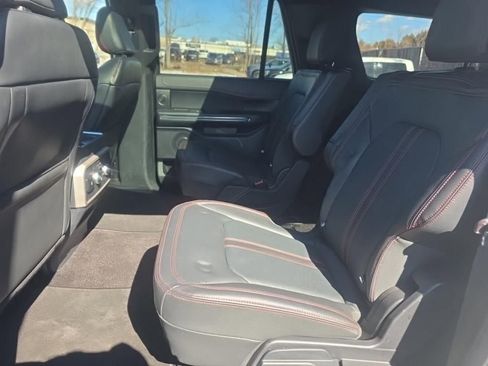 Used 2022 Ford Expedition Max Limited image 10