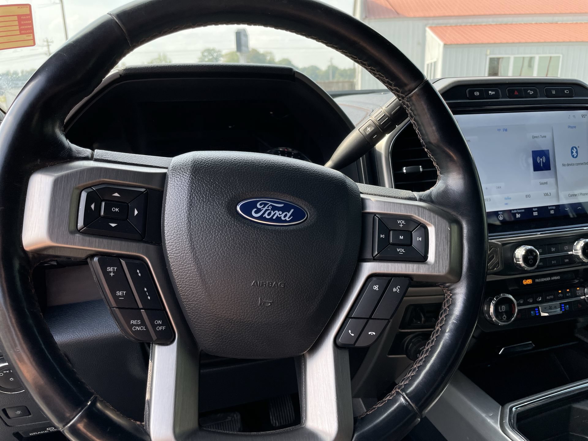 Used 2022 Ford F450 Platinum w/ FX4 Off-Road Package AWD/4WD image 17