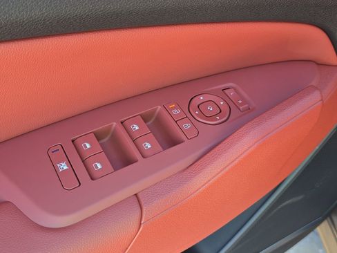 New 2026 Kia Sportage SX FWD image 22
