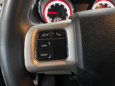 Used 2017 Dodge Grand Caravan SE w/ UConnect Hands-Free Group FWD image 10