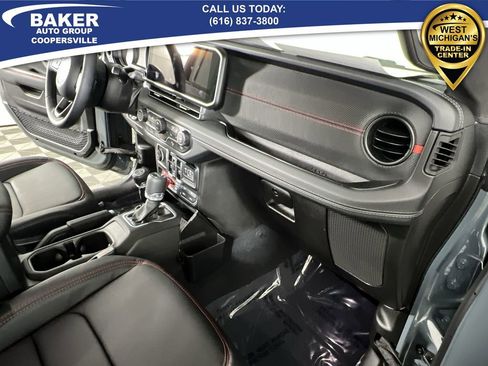 Used 2025 Jeep Wrangler Unlimited Rubicon image 29