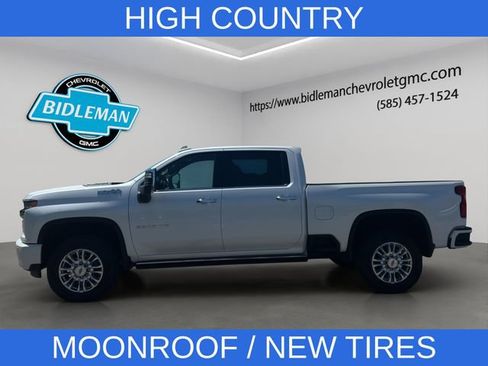 Used 2022 Chevrolet Silverado 3500 High Country w/ Safety Package II AWD/4WD image 4