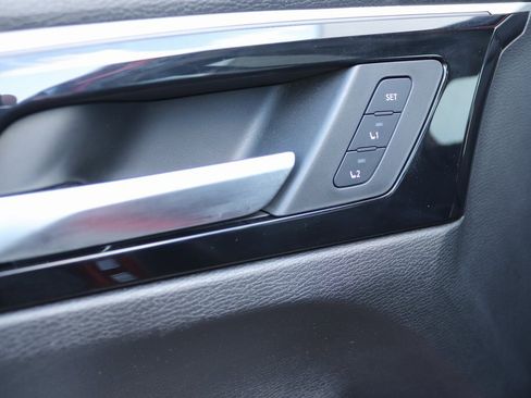 Used 2025 Mitsubishi Outlander SEL image 24