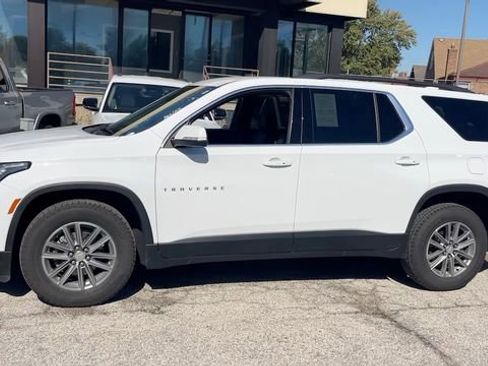 Used 2023 Chevrolet Traverse LT image 22
