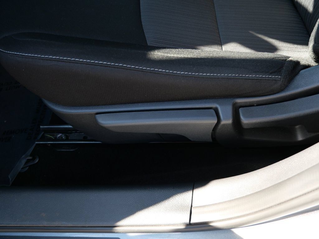 Used 2022 Nissan Sentra SV FWD image 15
