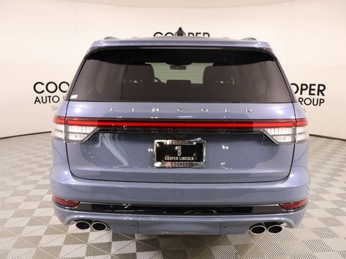 New 2026 Lincoln Aviator AWD w/ Jet Appearance Package image 23