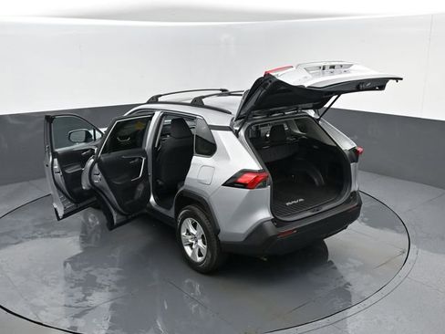 Used 2019 Toyota RAV4 XLE w/ All Weather Liner Package AWD/4WD image 25