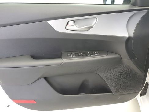 Used 2024 Kia Forte LX image 19