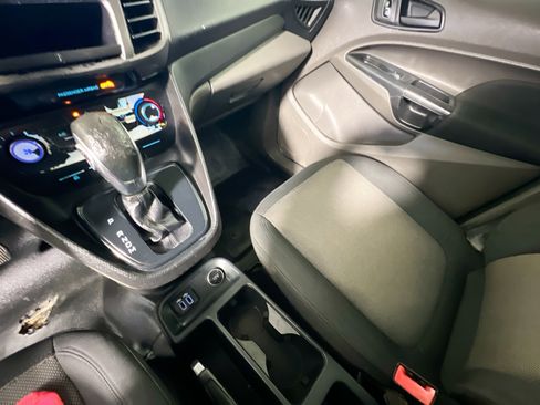 Used 2019 Ford Transit Connect XL image 25