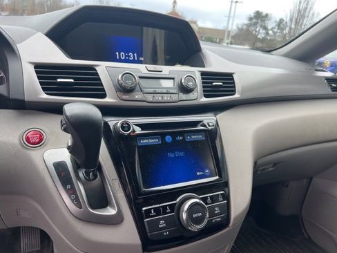 Used 2016 Honda Odyssey SE image 19