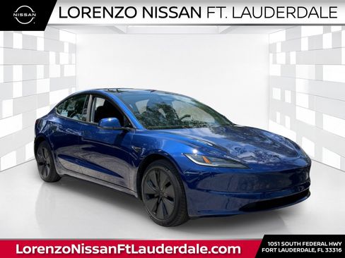 Used 2025 Tesla Model 3 Long Range RWD image 1