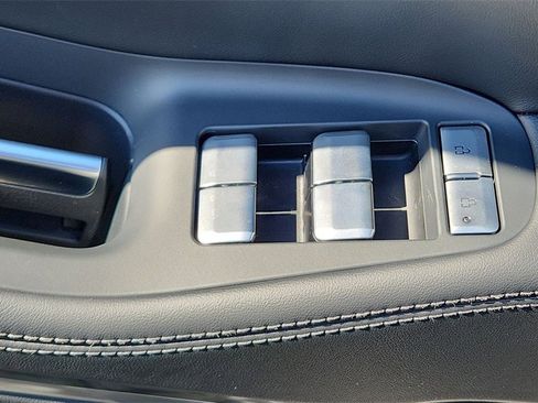 New 2025 Lincoln Navigator Reserve image 17