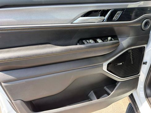 New 2026 Jeep Grand Wagoneer 4WD image 7
