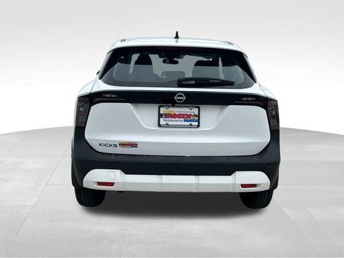 New 2026 Nissan Kicks S image 4