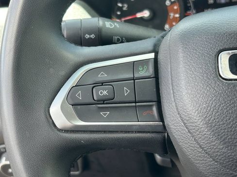 Used 2024 Jeep Compass Latitude AWD/4WD image 19