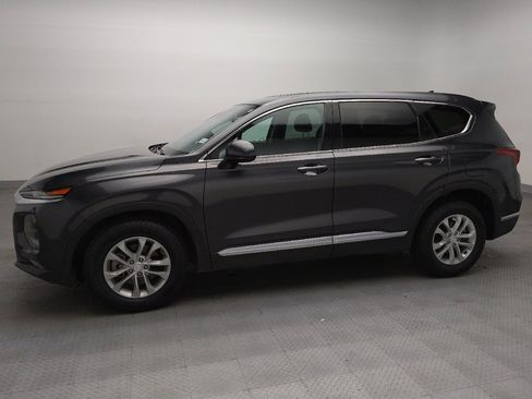 Used 2020 Hyundai Santa Fe SEL FWD image 2
