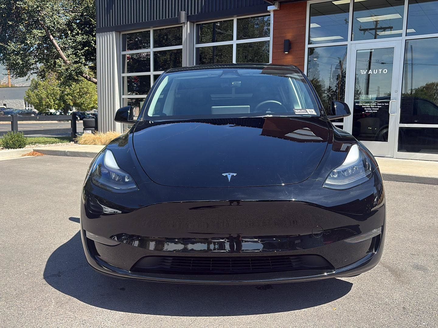 Used 2023 Tesla Model Y Performance AWD/4WD image 3