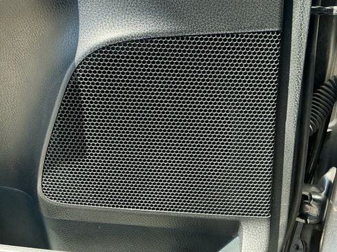 Used 2018 Toyota RAV4 LE w/ Carpet Mat Package FWD image 27