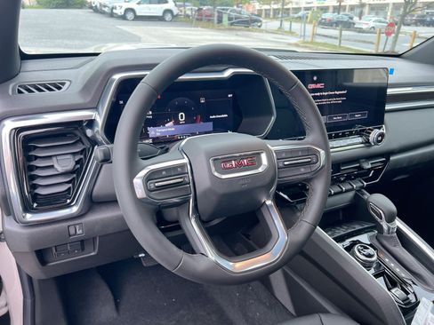 New 2026 GMC Canyon Elevation w/ Convenience Package image 14