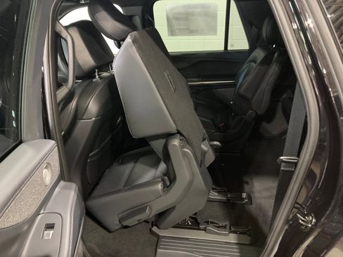 Used 2026 Lincoln Navigator L Reserve w/ Jet Appearance Package AWD/4WD image 19