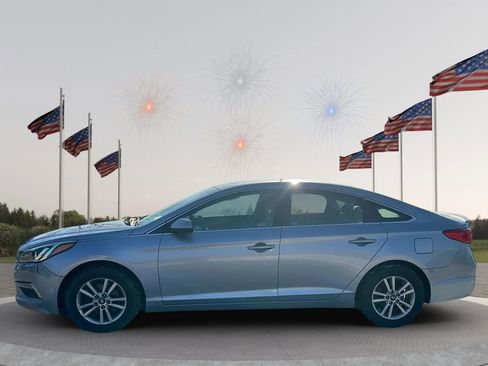 Used 2015 Hyundai Sonata SE image 3