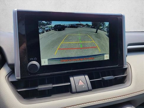 Used 2025 Toyota RAV4 XLE w/ Convenience Package FWD image 22