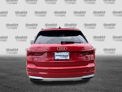 Used 2020 Audi Q3 2.0T Premium w/ Convenience Package AWD/4WD image 8
