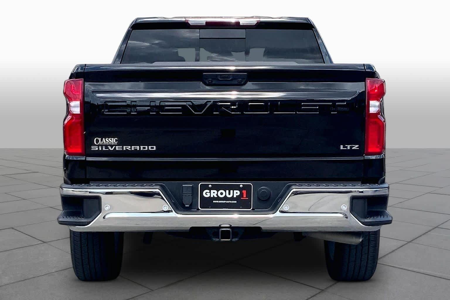 Used 2025 Chevrolet Silverado 1500 LTZ w/ LTZ Convenience Package II RWD image 5
