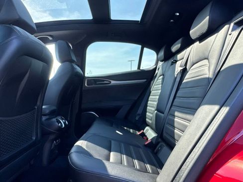 Used 2023 Alfa Romeo Stelvio Veloce AWD/4WD image 26