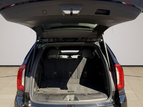 Used 2021 GMC Yukon SLT w/ SLT Premium Package image 13