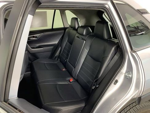 Used 2021 Toyota RAV4 Limited image 33