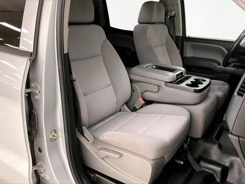 Used 2018 Chevrolet Silverado 2500 W/T image 22