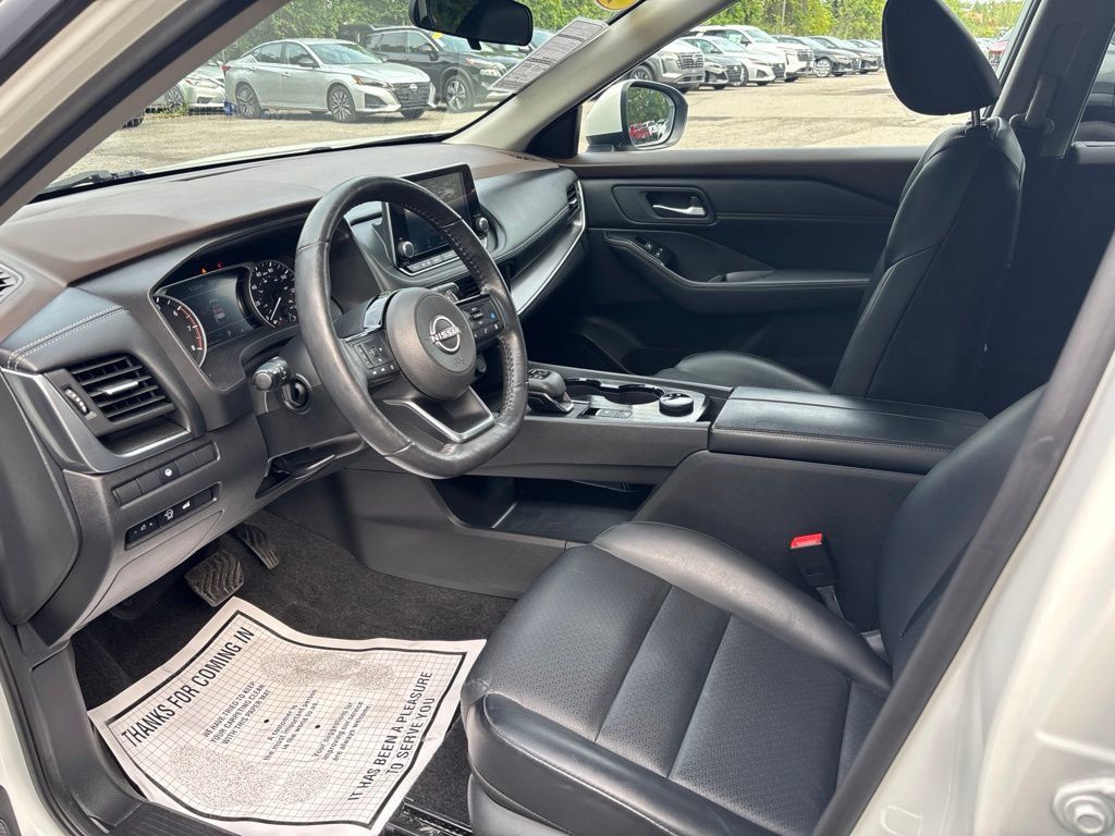 Certified 2023 Nissan Rogue SV w/ SV Premium B Package AWD/4WD image 9