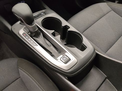 Used 2025 Chevrolet Trax LS FWD image 26