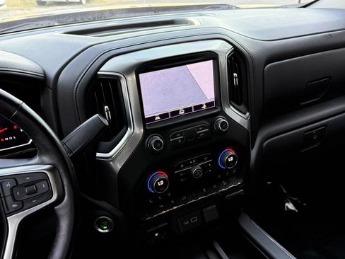 Used 2021 Chevrolet Silverado 1500 LTZ AWD/4WD image 29