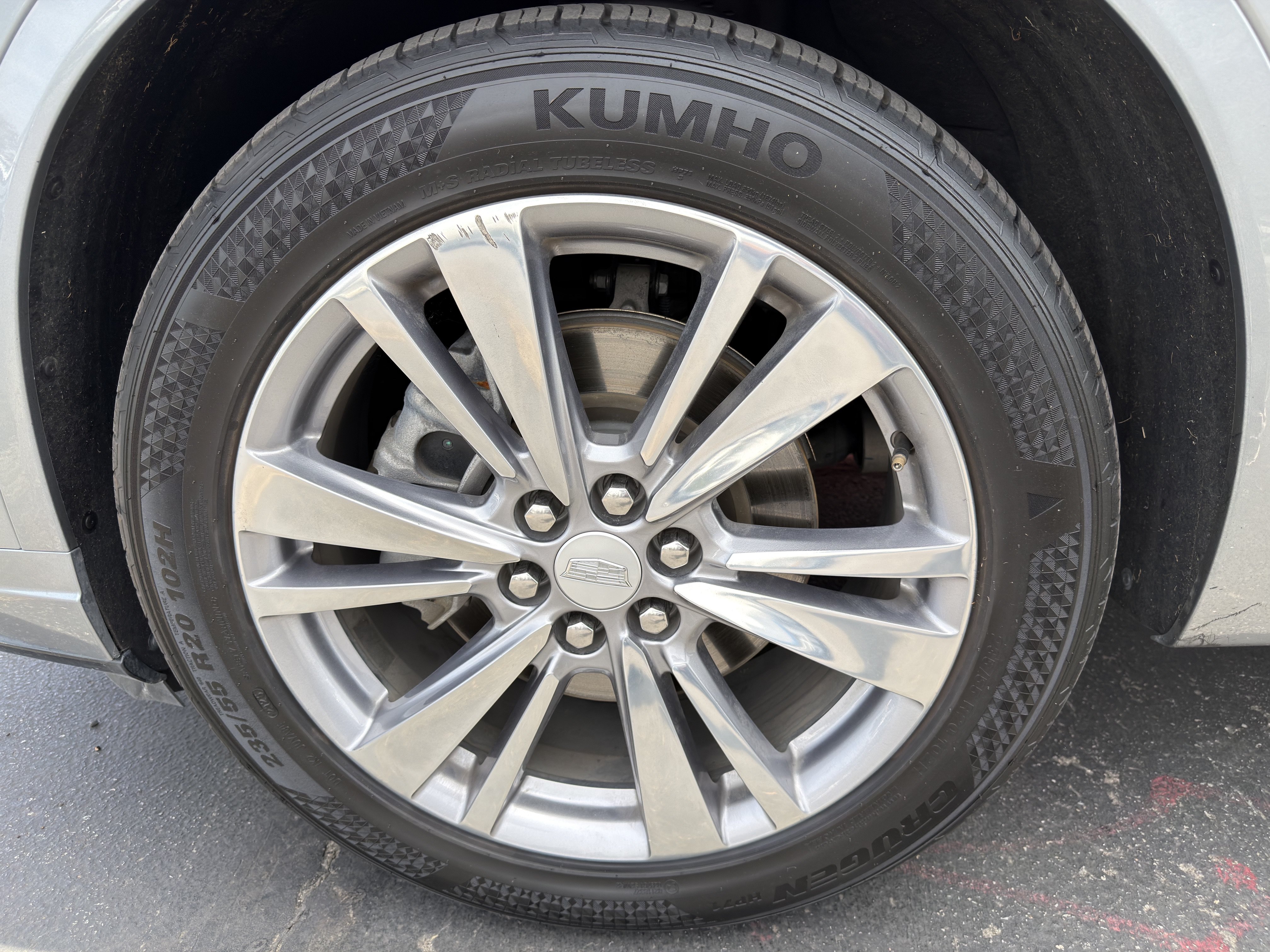 Used 2024 Cadillac XT6 Premium Luxury AWD/4WD image 40